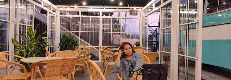 Bw Bus Restaurant 小陈巴巴