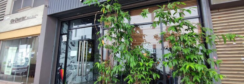 Five Fingers – Vegetarian Cafe Organic Groceries