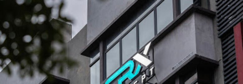 CRX Concept (Computer Store w Working Space)