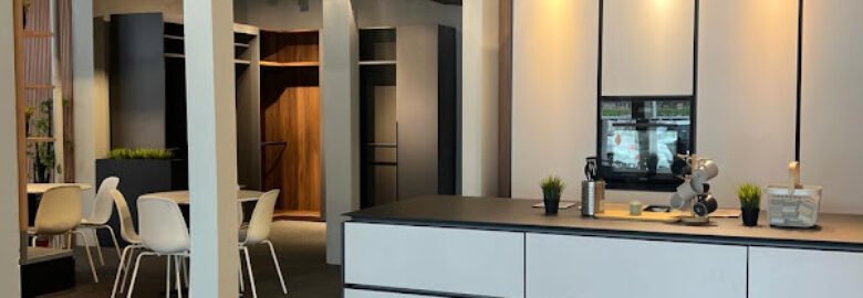 Nest Butler – Old Klang Road