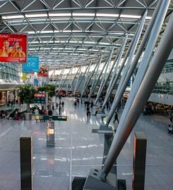 吉隆坡国际机场（KLIA／KLIA2） KUL