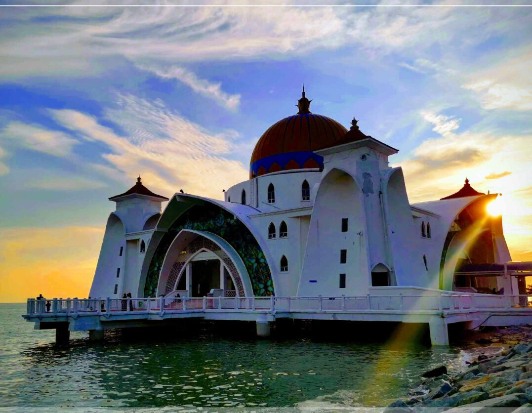 Masjid Selat Melaka Photo 1