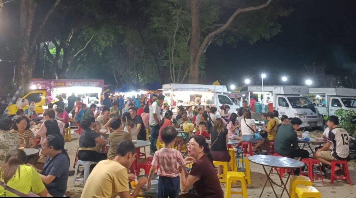 发林大草场夜市 (Farlim Night Market)