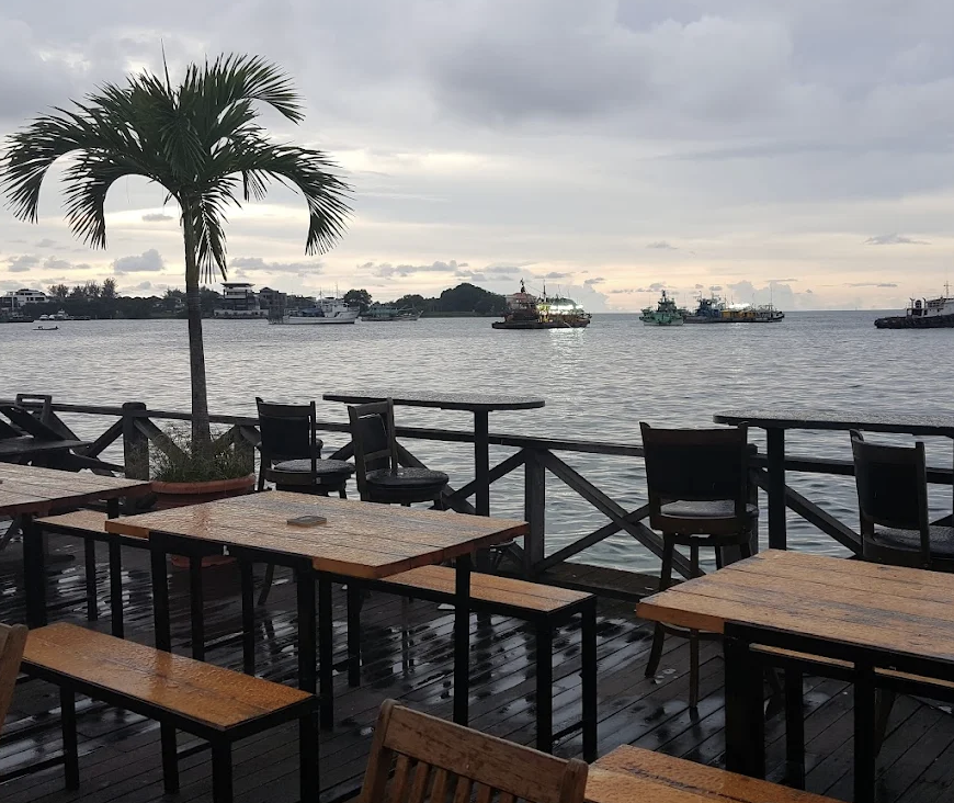 跳岛码头附近住宿 Jesselton Point Hotel