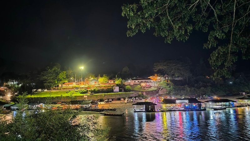 Kuala Tahan｜Taman Negara 入口｜雨林步道 夜间活动 河流交通