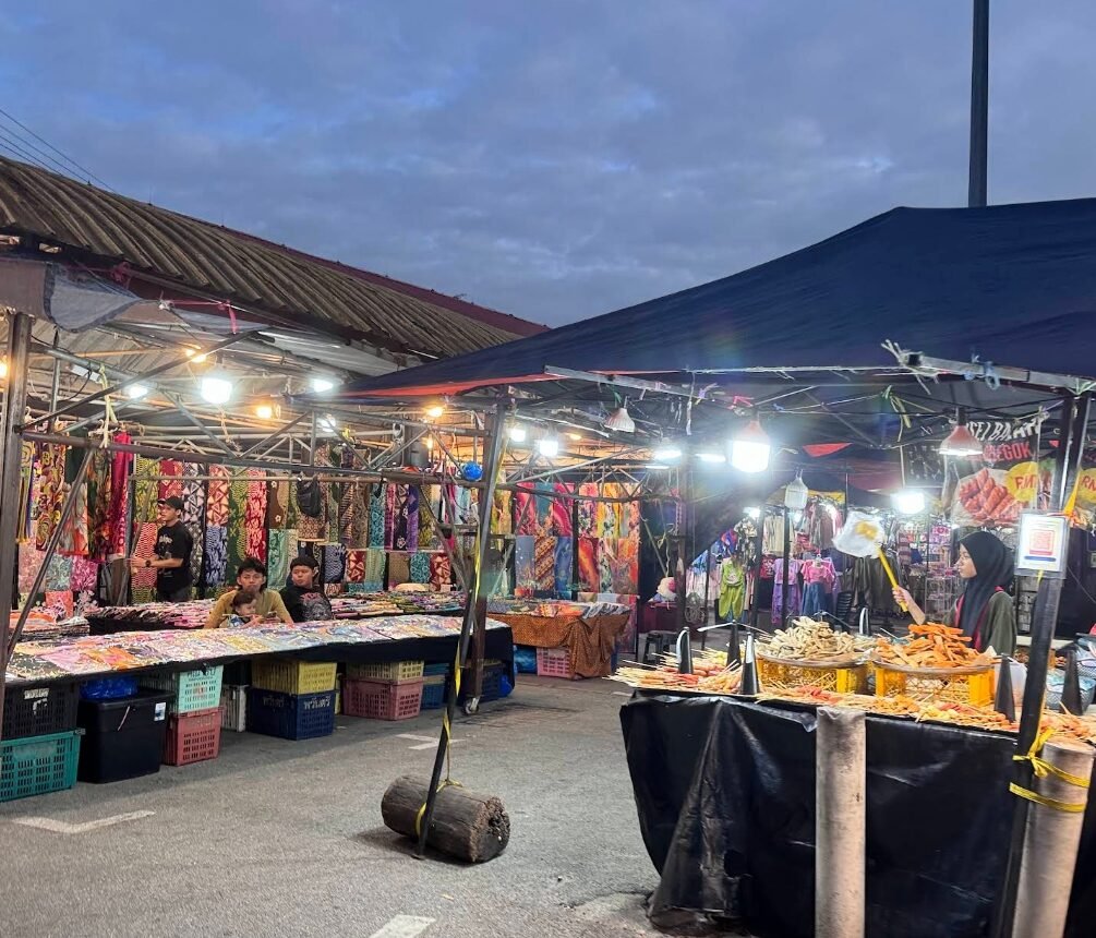 Wakaf Che Yeh night market