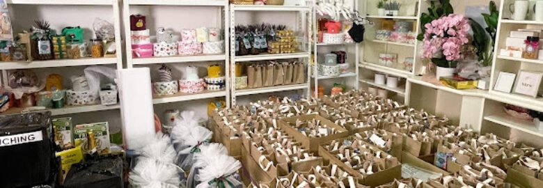 Omey Hamper & Gift